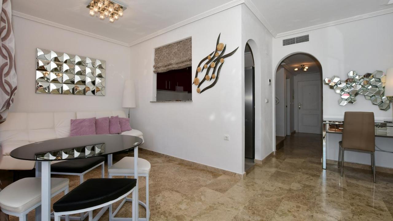 Apartamento Las Calitas II โอริอุเอลา ภายนอก รูปภาพ